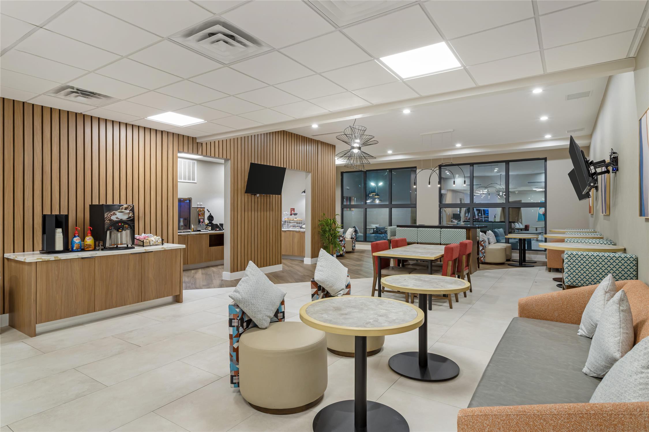 Best Western Plus Pearland/Houston Medical Center Hotel 31/37