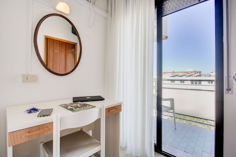 Grazia Hotel 38/58