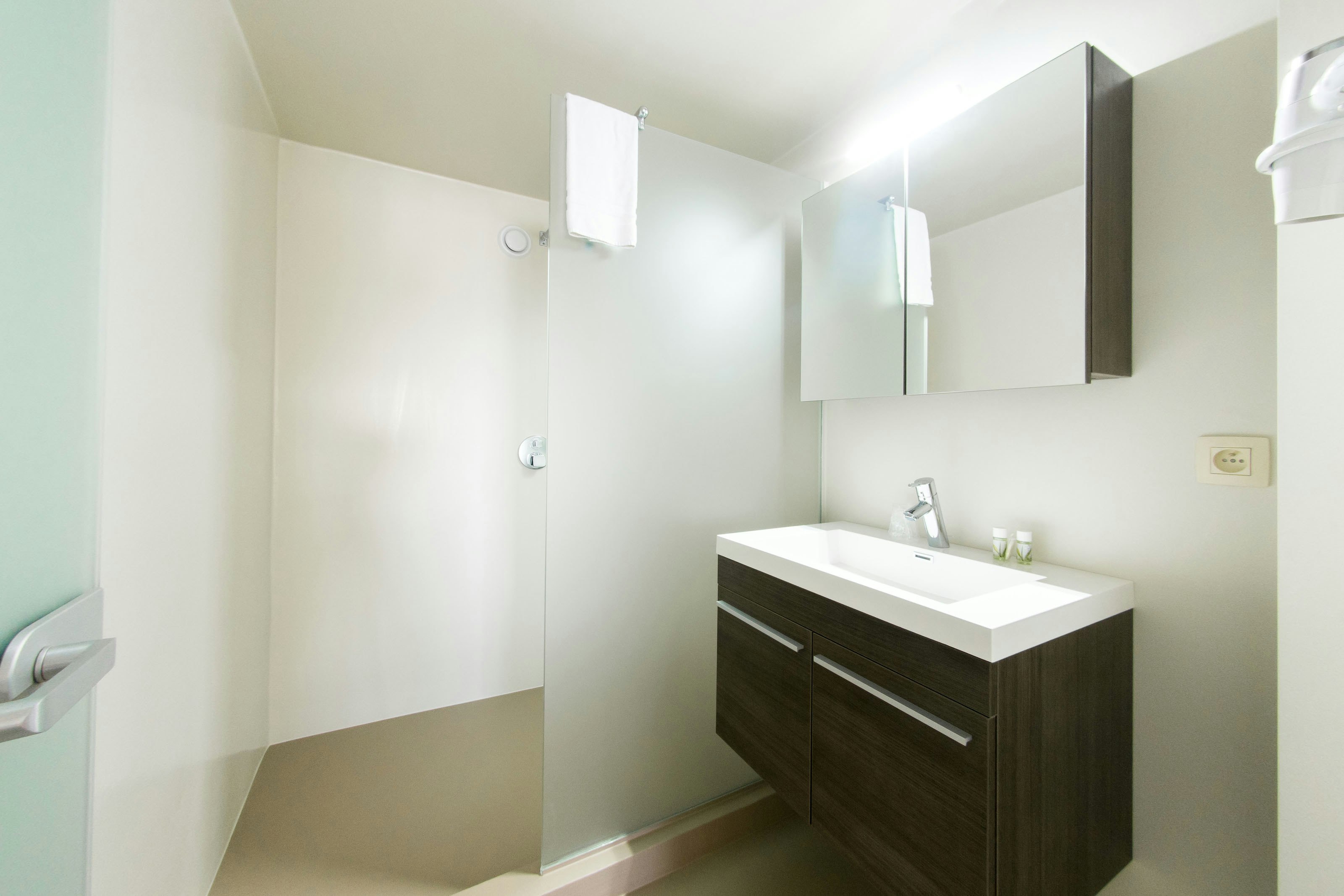 Arass Hotel & Business Flats 45/47
