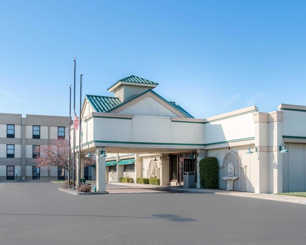 Quality Inn & Suites Monroe 1/48