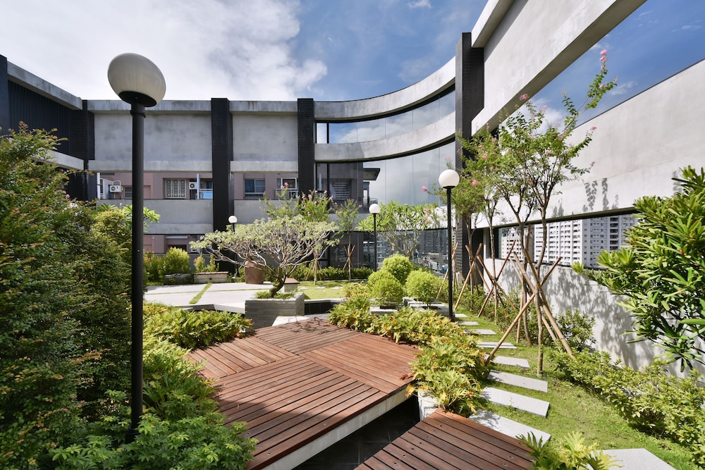 HOTEL R14 57/62