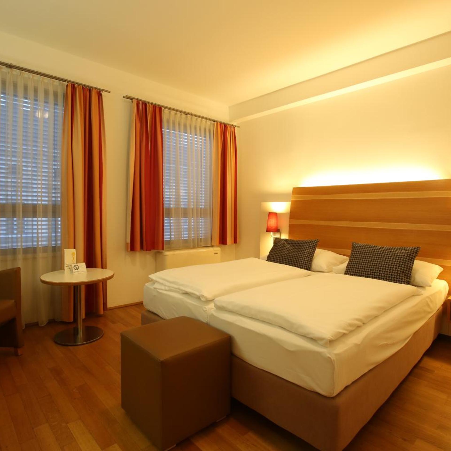 Jazz, Deluxe, King Bed