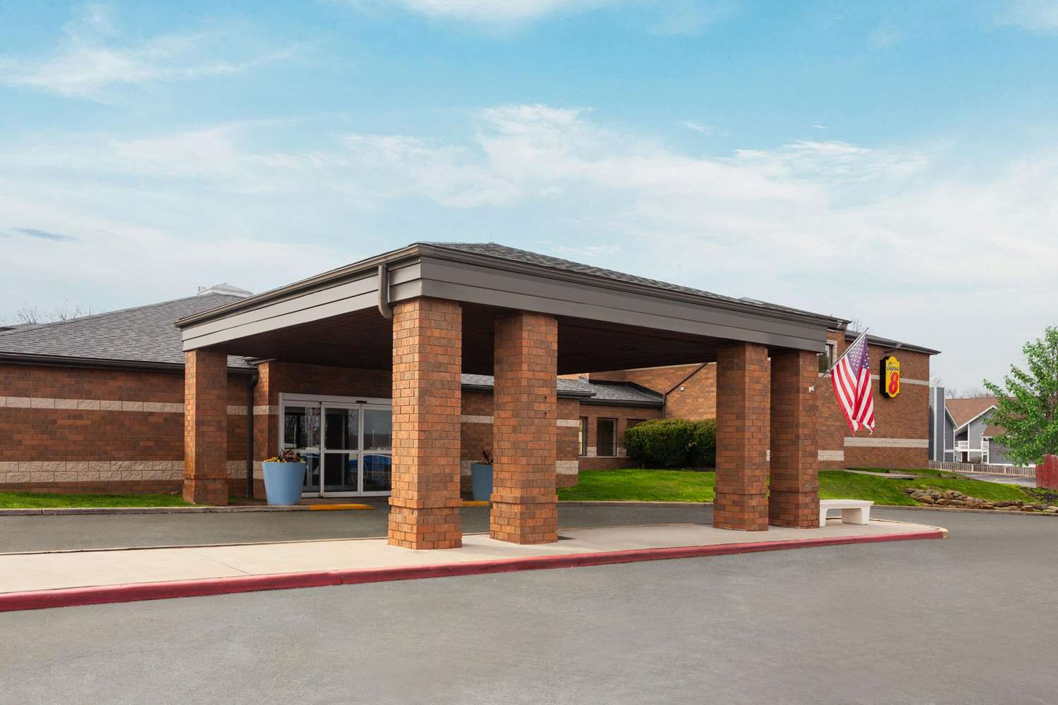 Super 8 by Wyndham Copley Akron 1/15