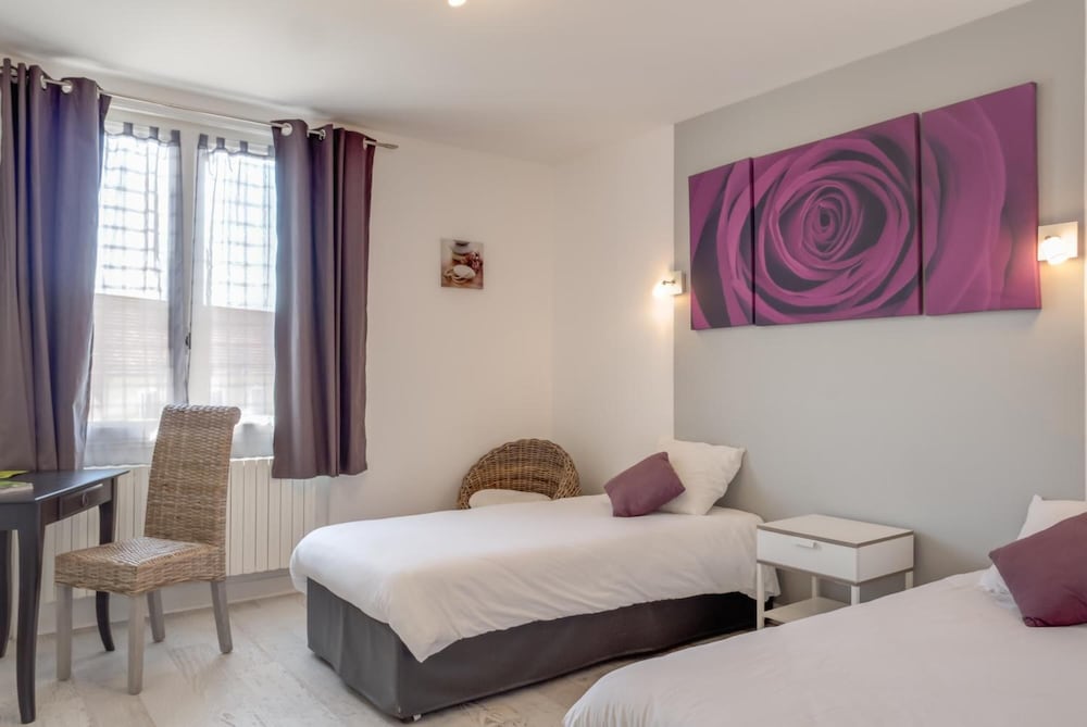 HOTEL LE BOURGOGNE 16/50