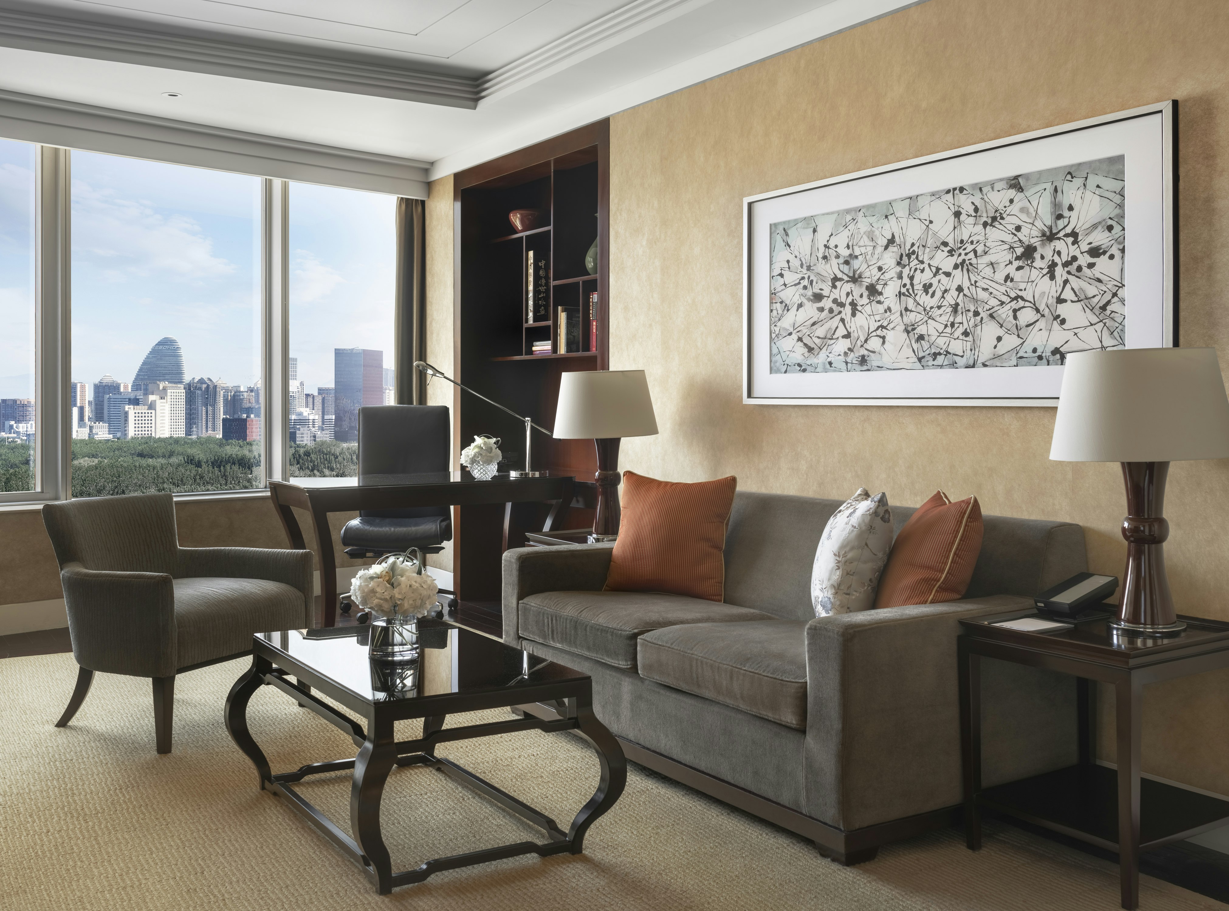 Ambassador, Suite, King Bed, Skyline View