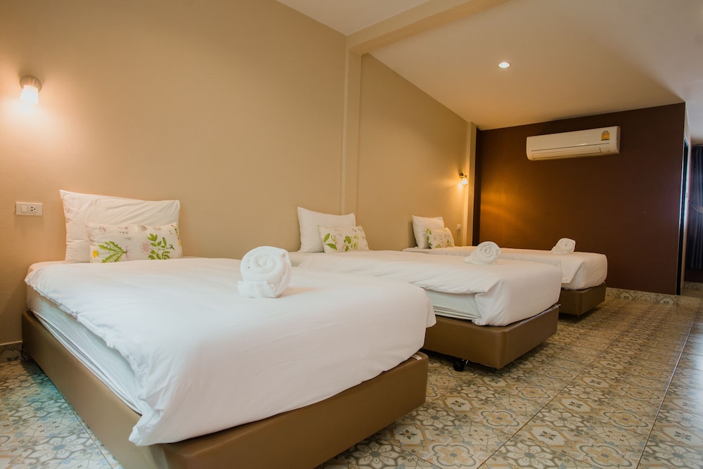 Warm Well Hostel Kanchanaburi 21/68