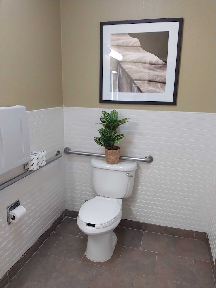 Candlewood Suites Houston Medical Center 13/72