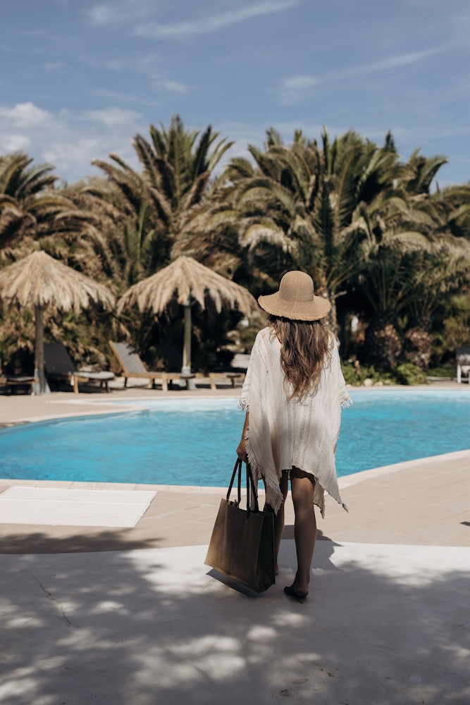 Medusa Beach Resort And Suites 64/69