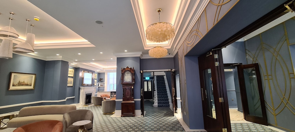 Commodore Hotel London 11/55
