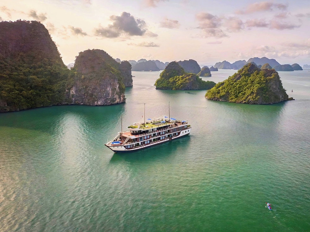 Le Journey Elegance Cruise 18/23