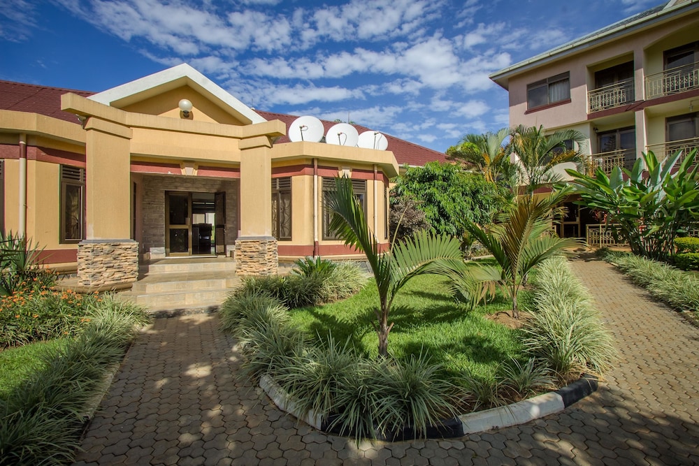 Askay Hotel Suites Entebbe 40/43