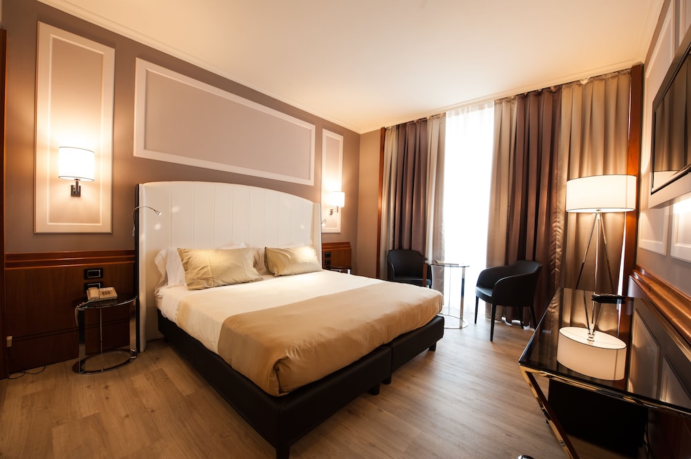 Hotel Leon d Oro 36/79