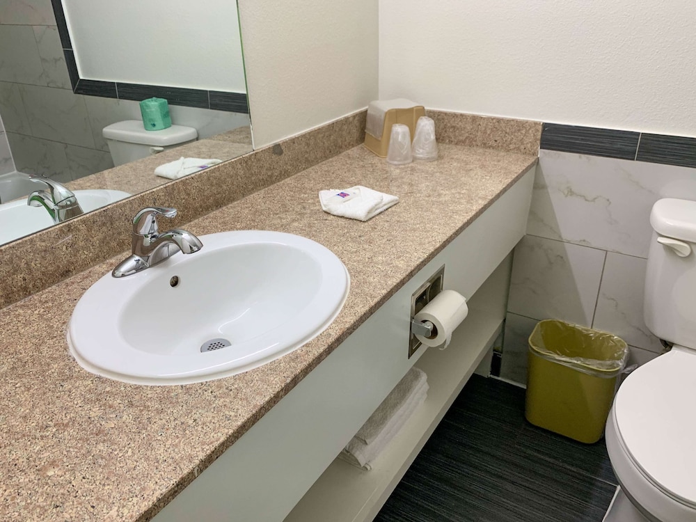 Motel6 Houston, TX – Hwy 249 and Fallbrook 39/44