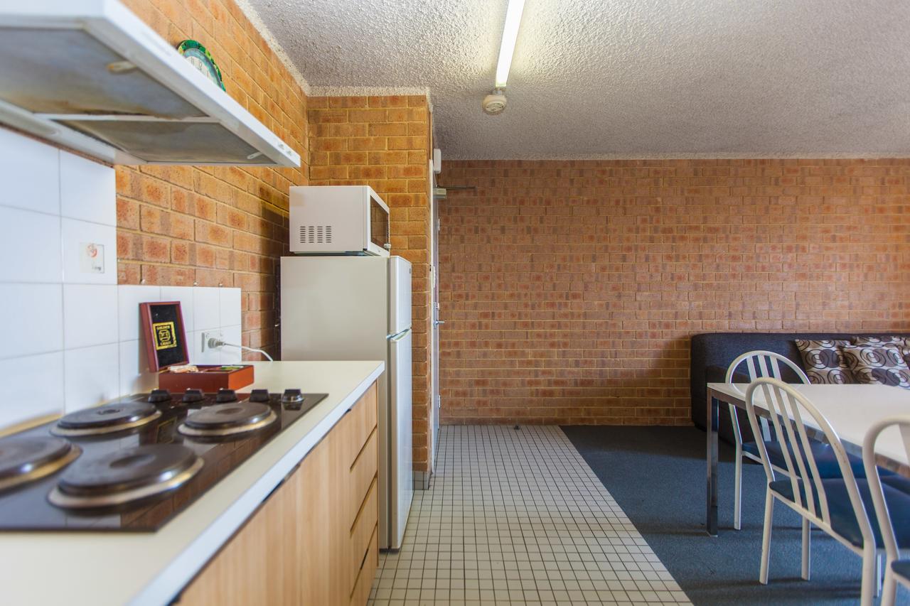Perth City Apartment Hotel 2/44