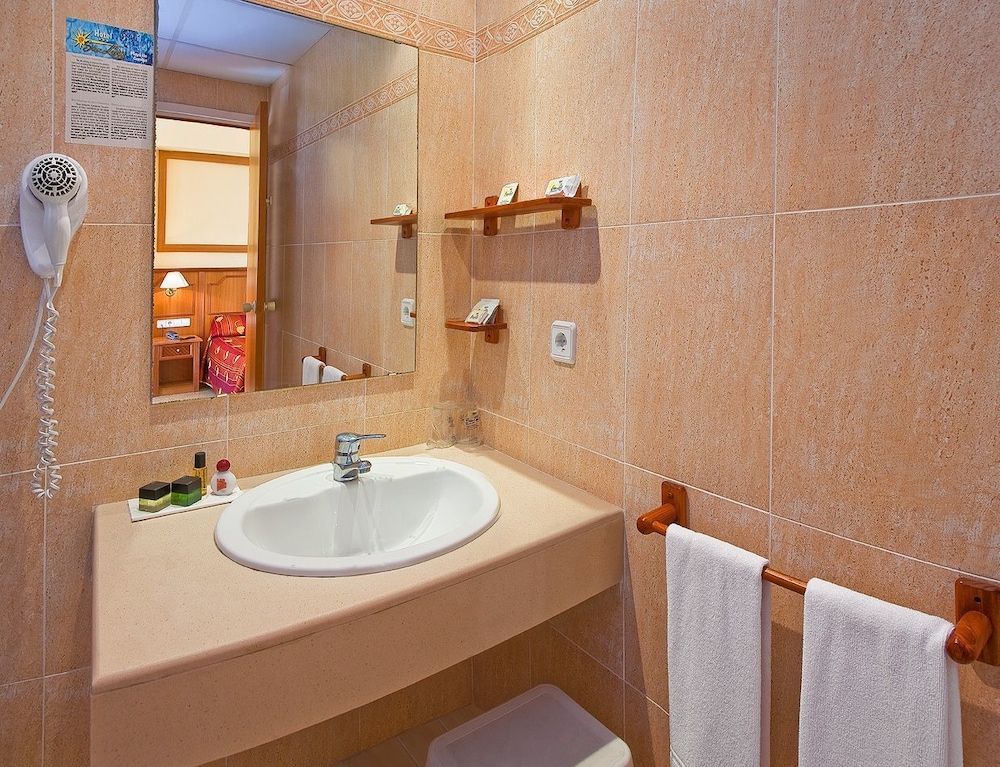 Hotel San Luis 20/21