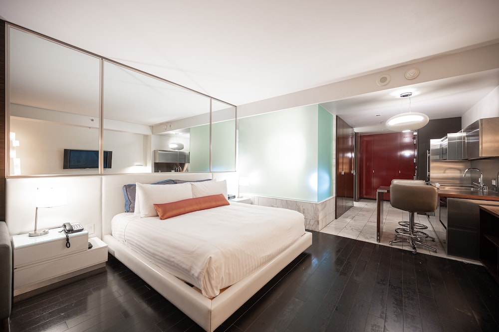 StripViewSuites at Palms Place 18/79