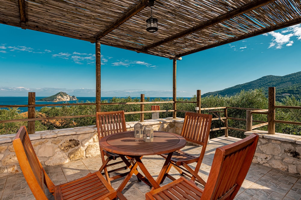 Kymaros Villas 21/36