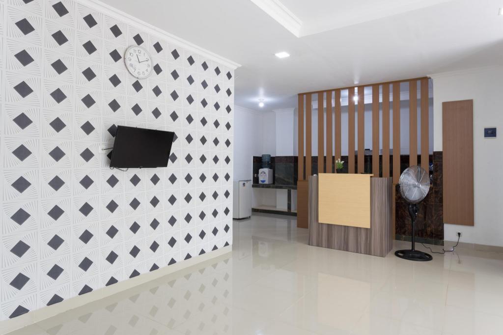 Reddoorz Plus Boulevard Residence Bsd 27/29