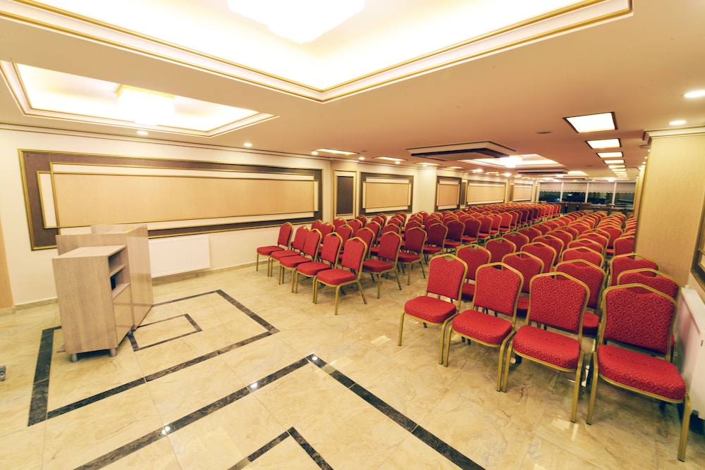Atlihan Park Otel 35/41