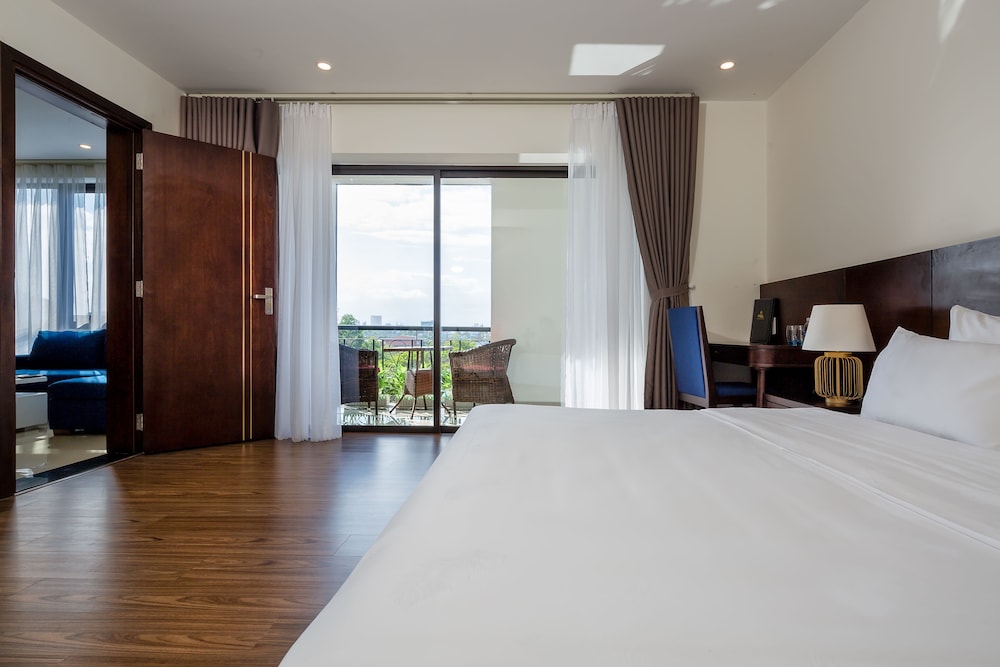 Haka Hotel & Apartment 12/50