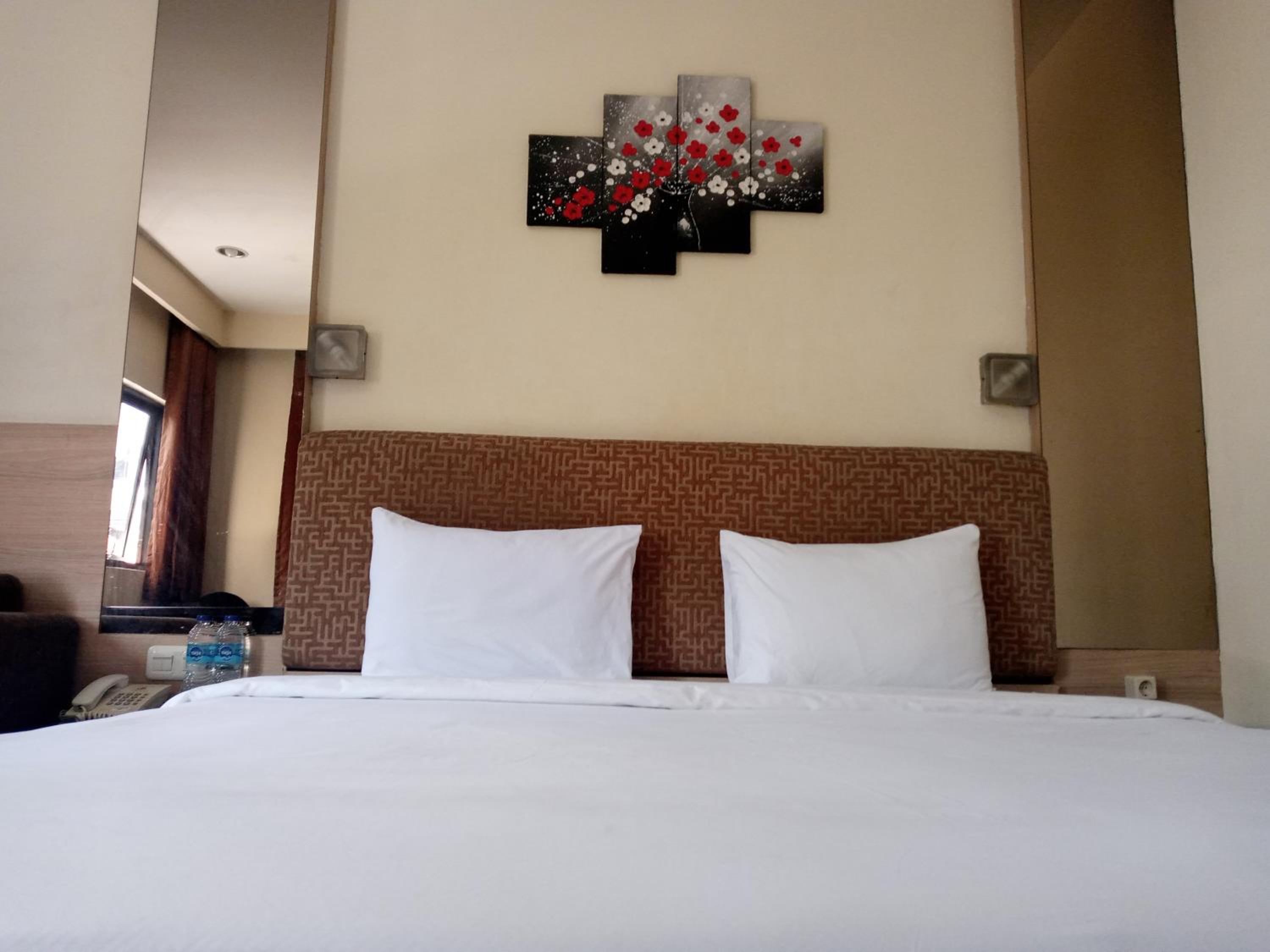 Penthouse Hotel 40/60