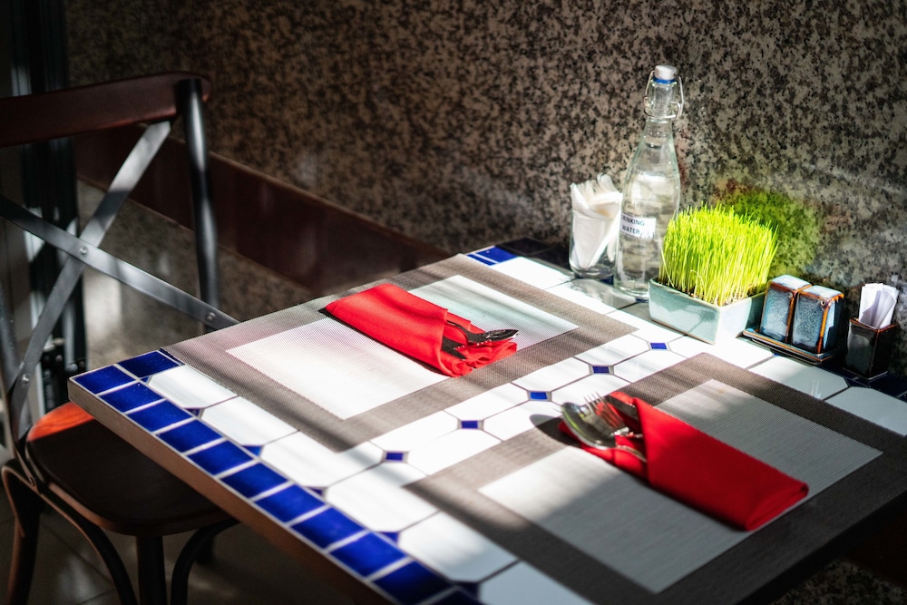 LITTLE SAIGON BOUTIQUE HOTEL 47/70
