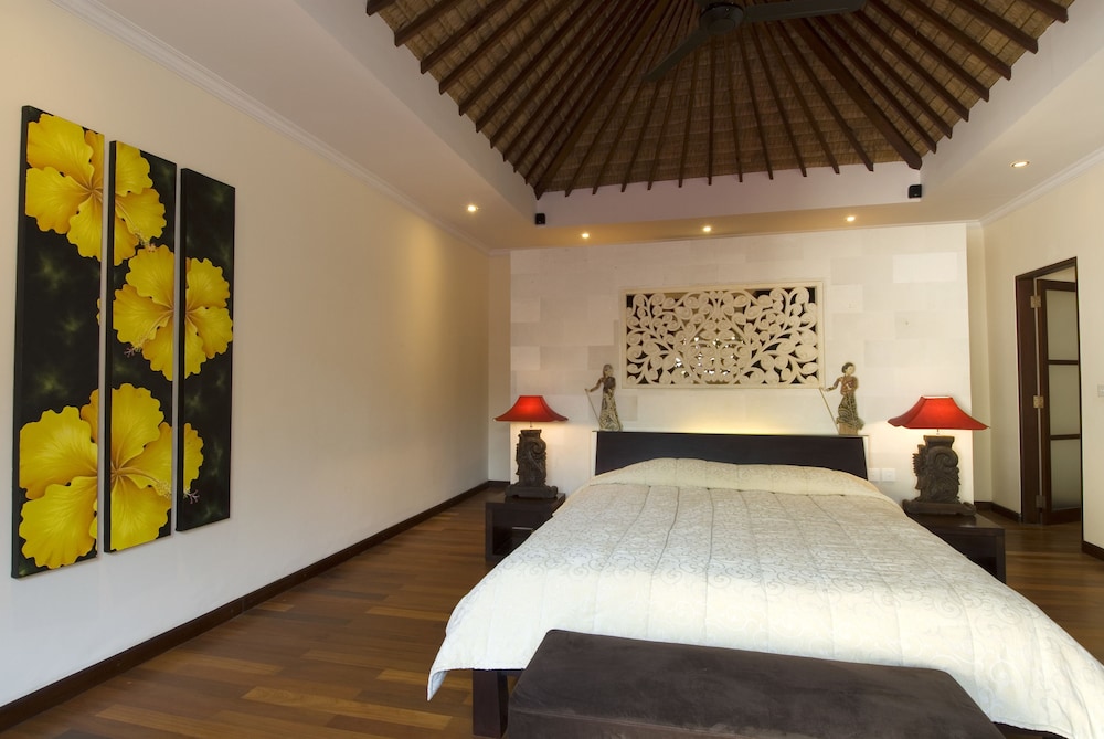Ellora Villas 5/44