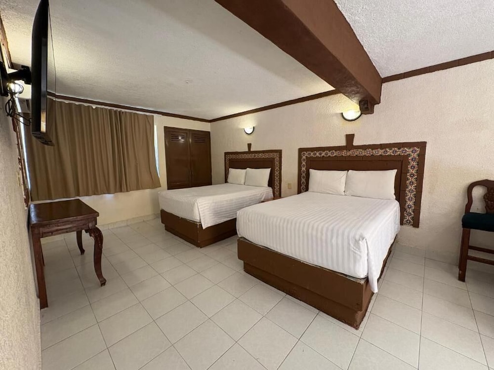 Suites Cancun Center 27/57