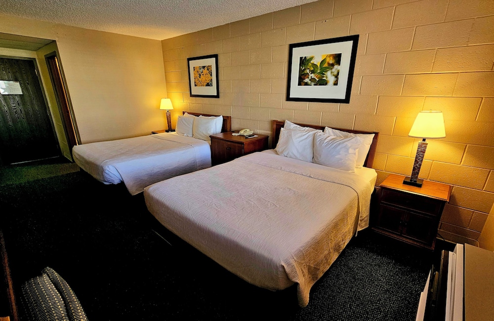 Standard, 2 Queen Beds
