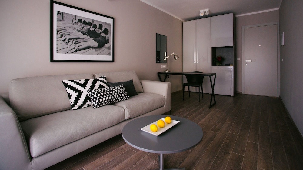 Hotel Osam 26/50