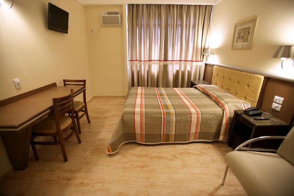 Soneca Plaza Hotel 35/56