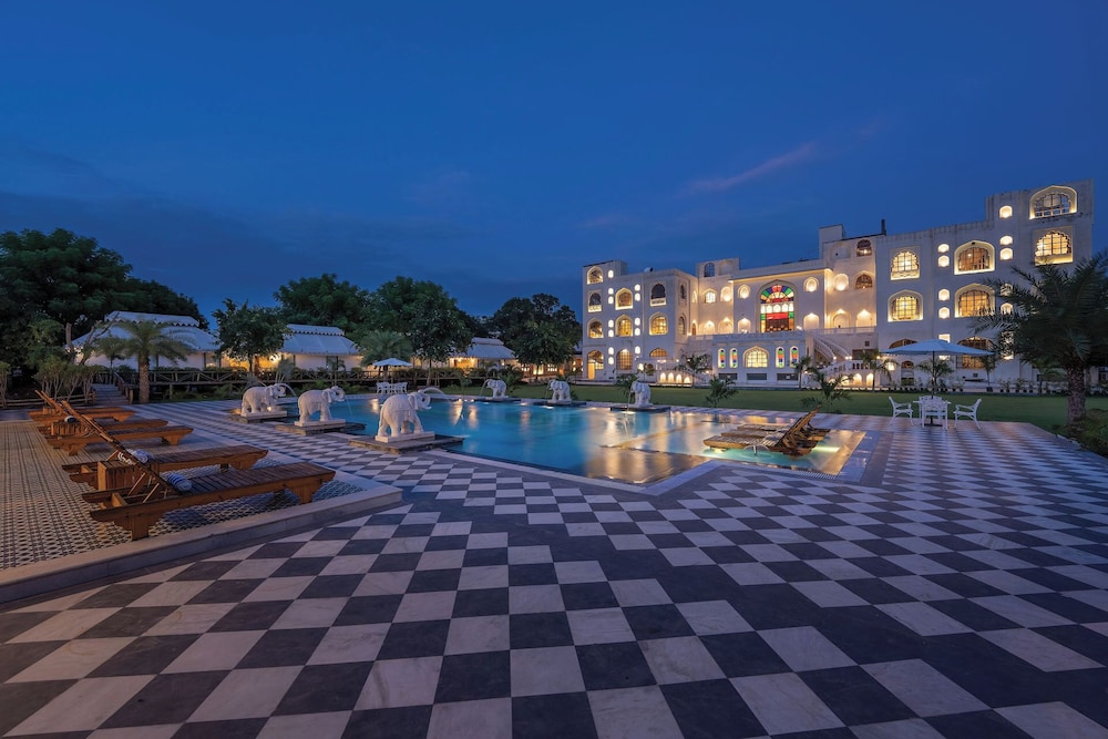 R Chandras Palace 36/42