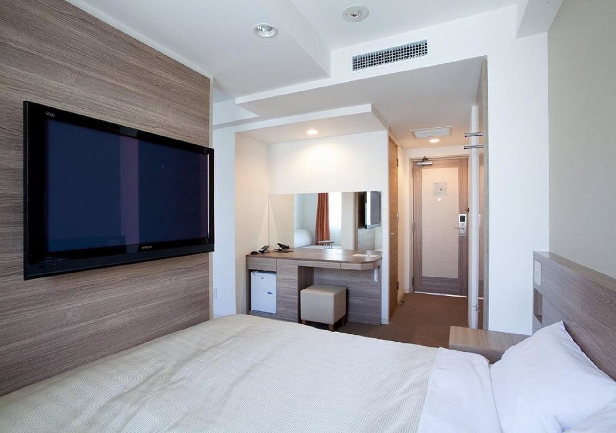 DELUXE, QUEEN BED
