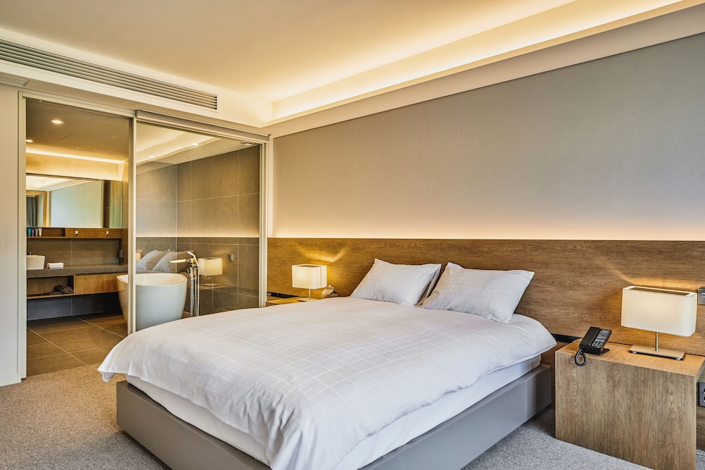 Phoenix Hotel Pyeongchang 28/76