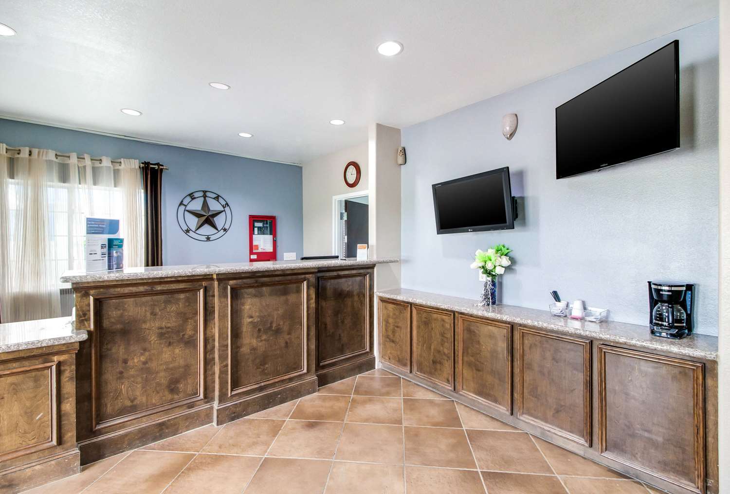 Rodeway Inn & Suites Port Arthur - Groves 6/23