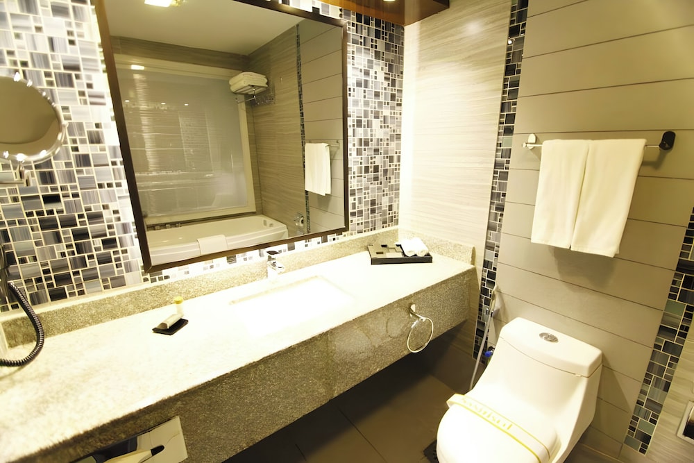HOTEL dGATES 55/57
