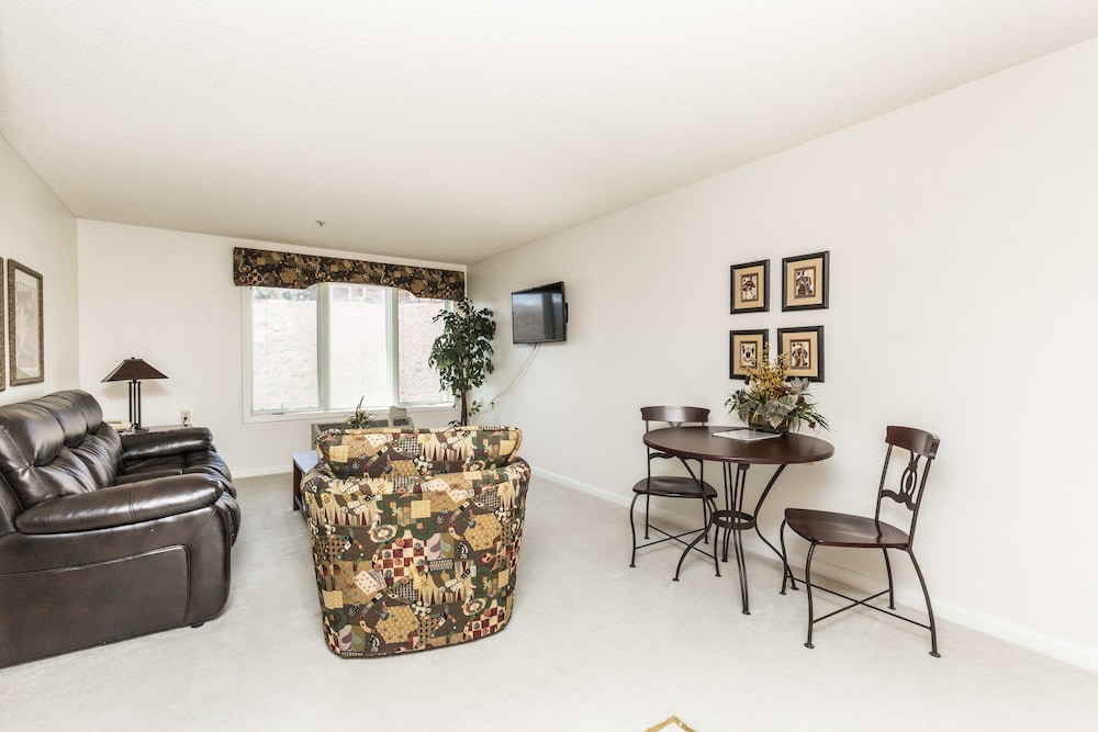 Highland Estates Resort 59/60