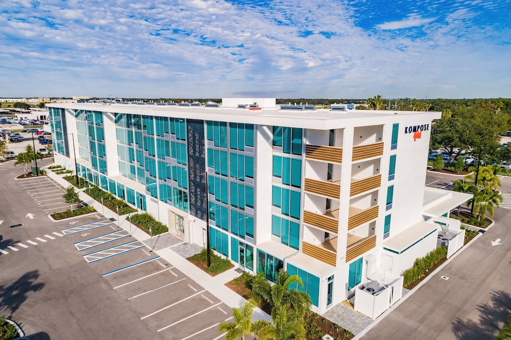 Kompose Hotel Sarasota 1/49