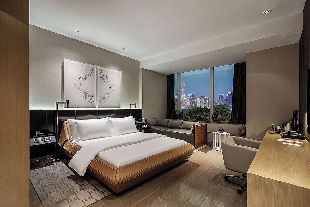 Hui Hotel 13/65
