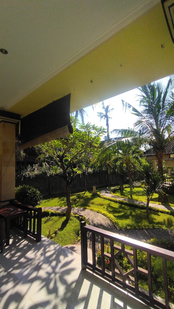 Bintang Beach Villas 50/51