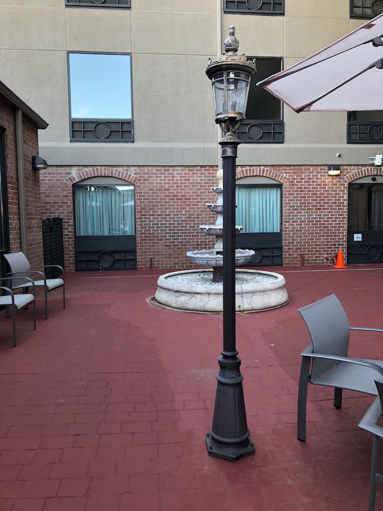 Holiday Inn Express Hotel Suites Franklin 58/61