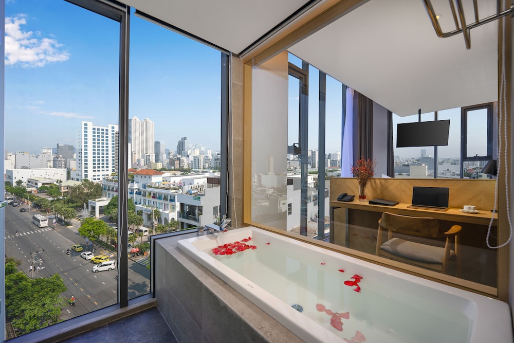 Estrella Boutique Hotel 56/58