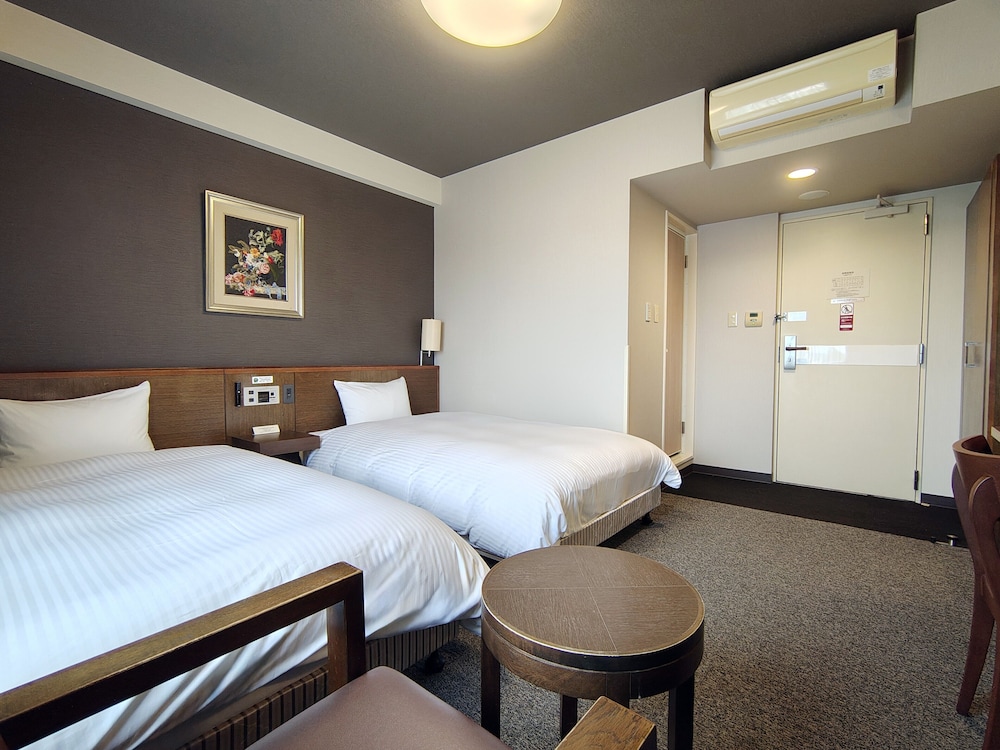 Hotel Route-Inn Iwakiizumi Ekimae 25/50