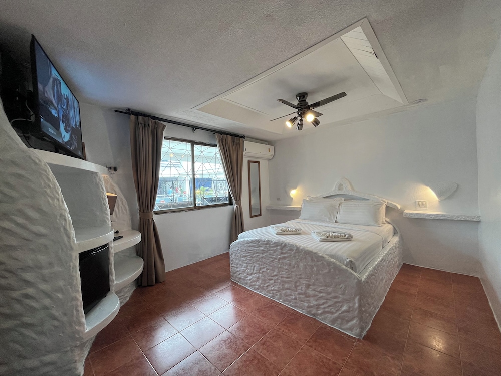Harrys Steakhouse & Beach Hotel 22/50