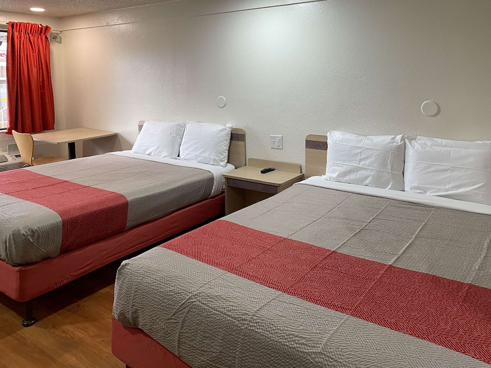 Motel6 Hagerstown, MD 12/36