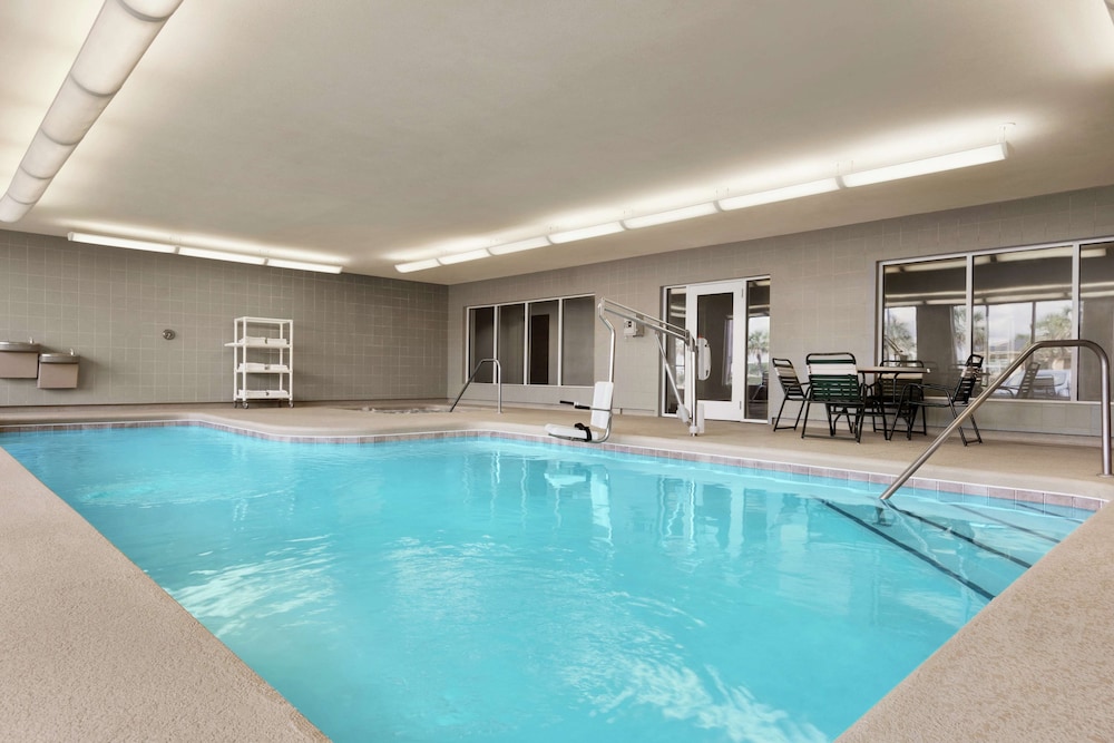 Hampton Inn Suites Brunswick 23/45
