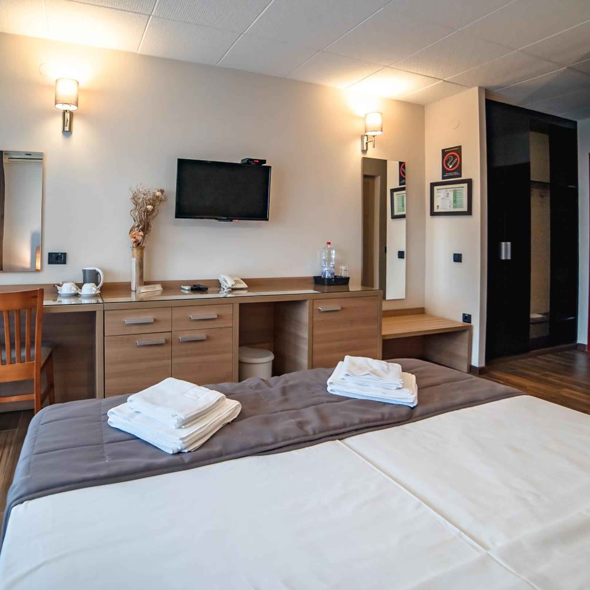 Novi Sad Hotel 13/54