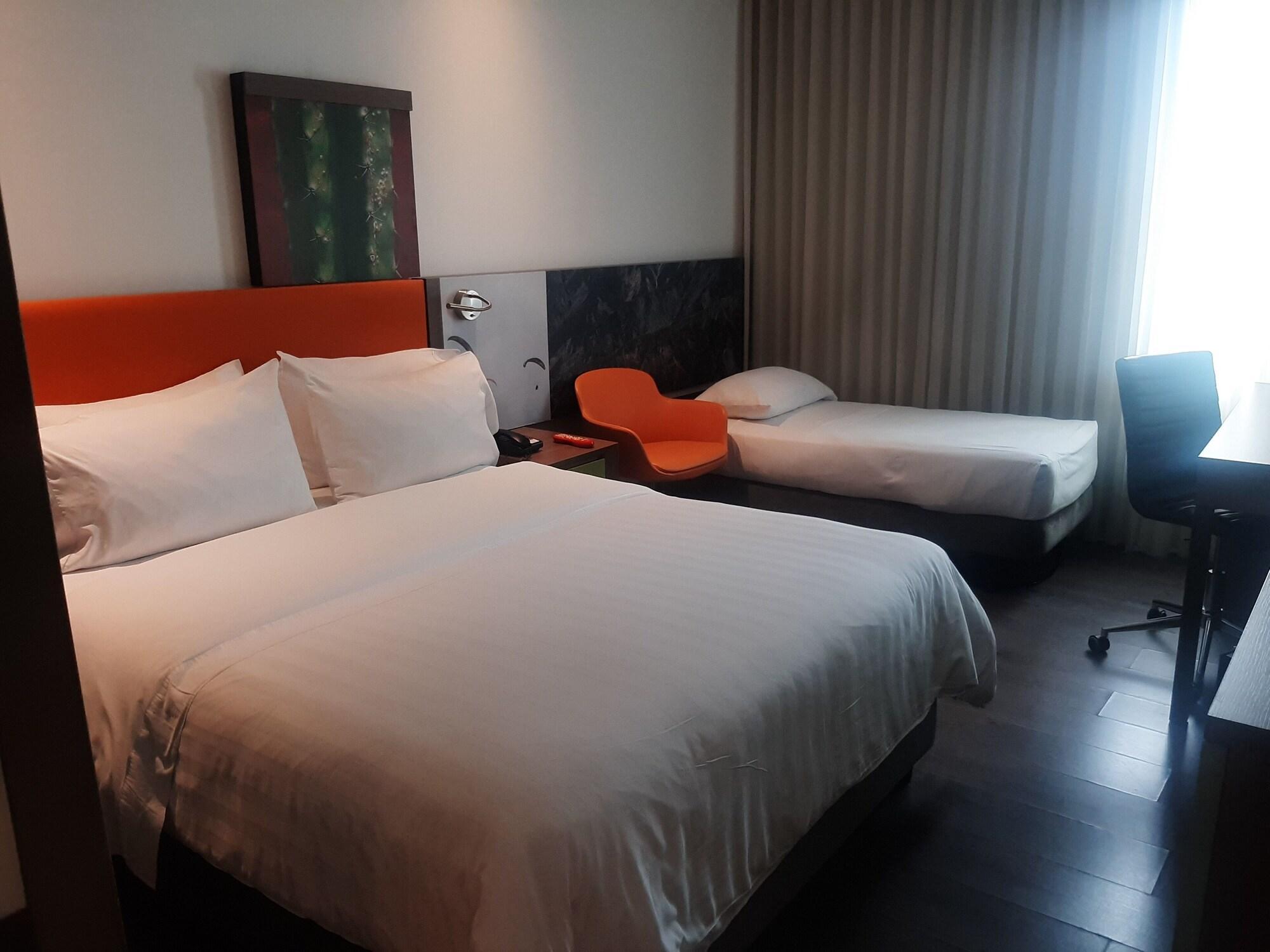 Room, Multiple Beds
