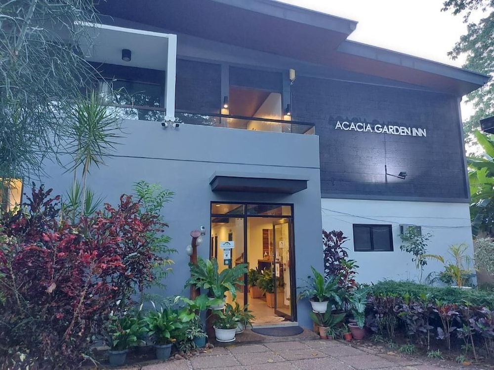 Acacia Garden Inn 2/66