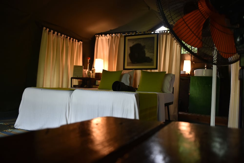 Mahoora Tented Safari Camp Bundala 2/18